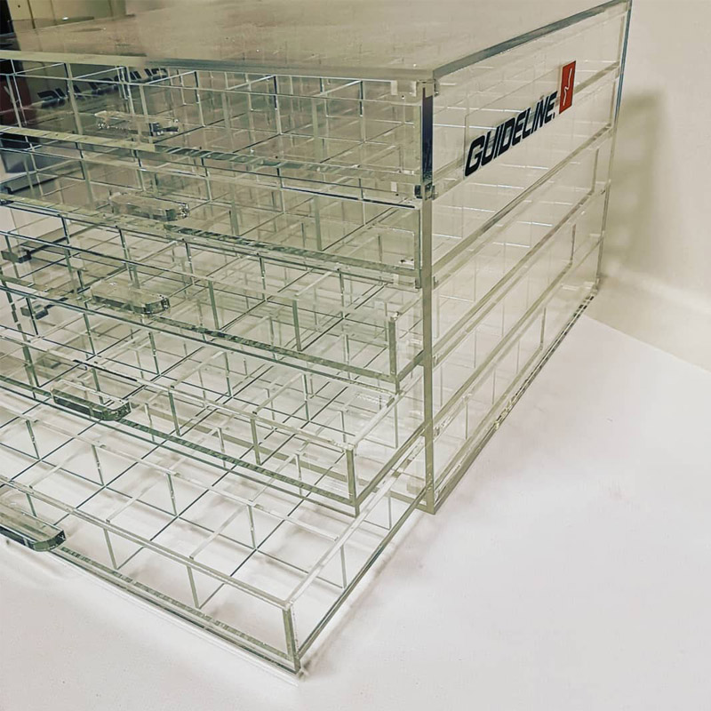 Spesialproduserte bokser og display fra Nordic Display