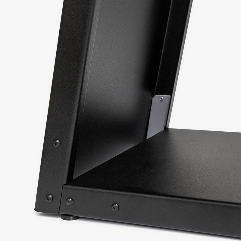 L-Stand Nova digitalt display med Samsung skjerm