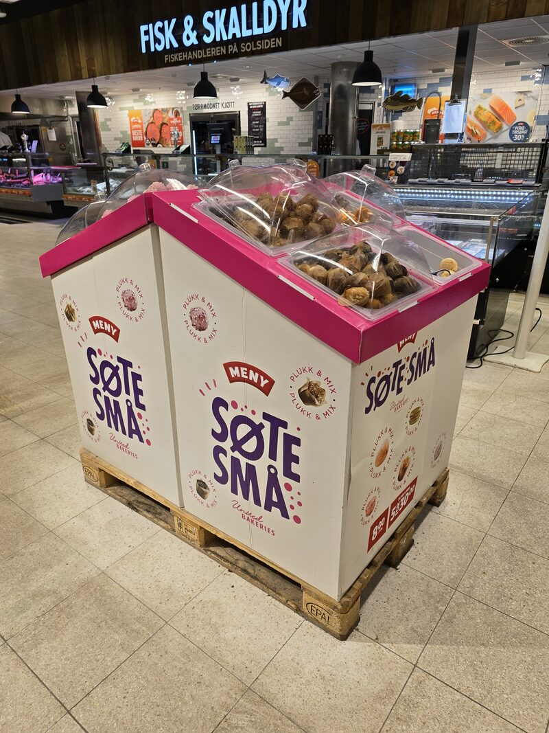 Butikkdisplay i papp for Søte Små
